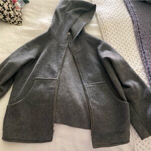 Makié clothier New York girls size 8 full zip grey sweater